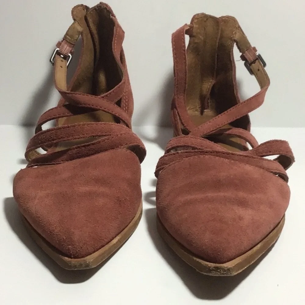 Frye Kenzie Pointed Toe Flat Sz 7 Rosewood Suede